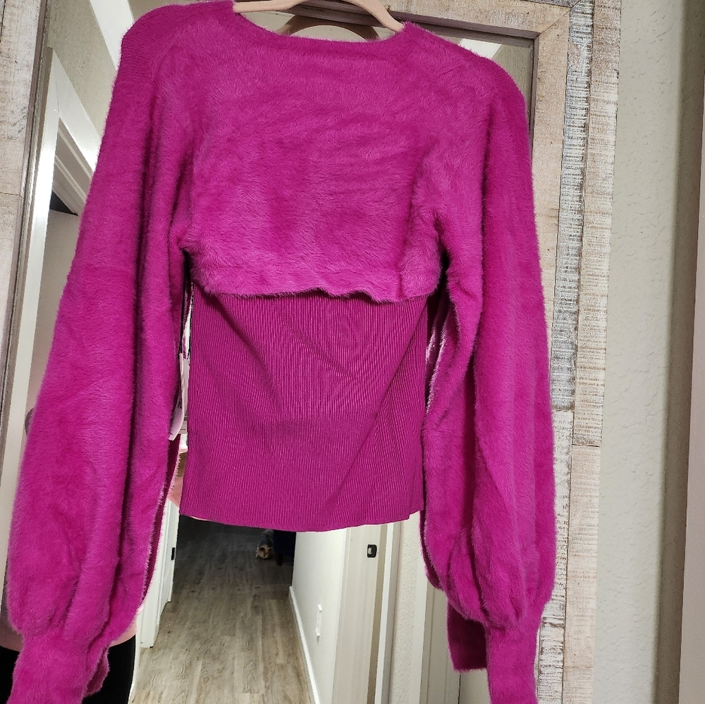 Amur Juliana Cut Out Knit Top - Picture 13 of 13